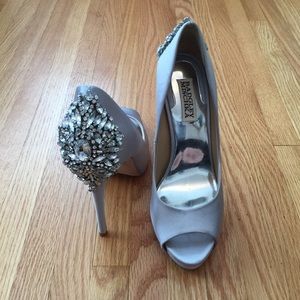 Badgley Mischka silver peep toe heels